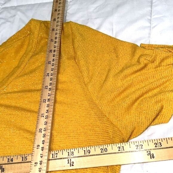 Yellow Impulsive Womens V-Neck Sparkle Tee - 2X Size - Picture 7 of 7